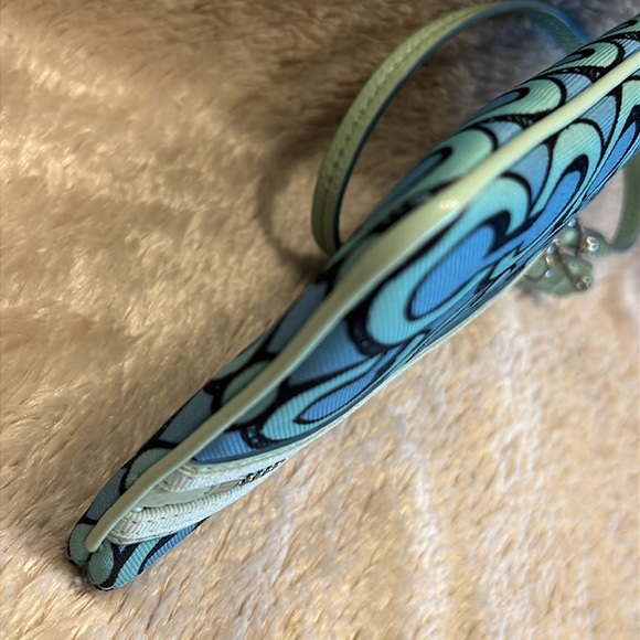 COACH - Picture 9 of 13